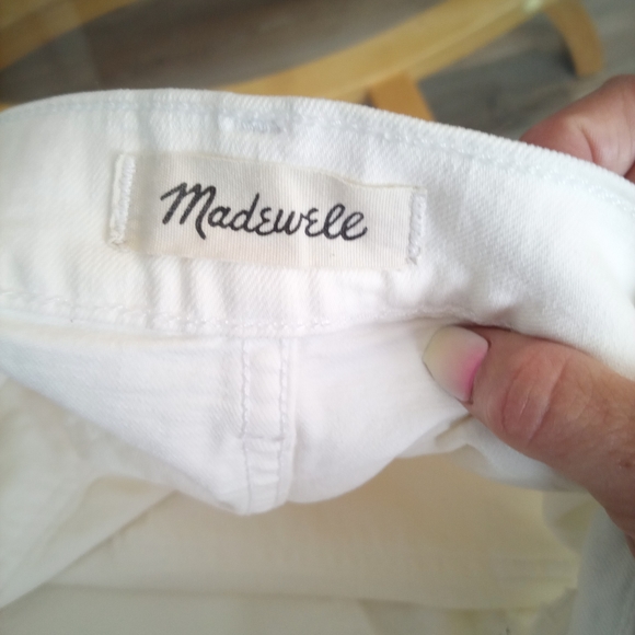 Madewell Women's White Jean Shorts with Frayed Hem - Picture 2 of 3